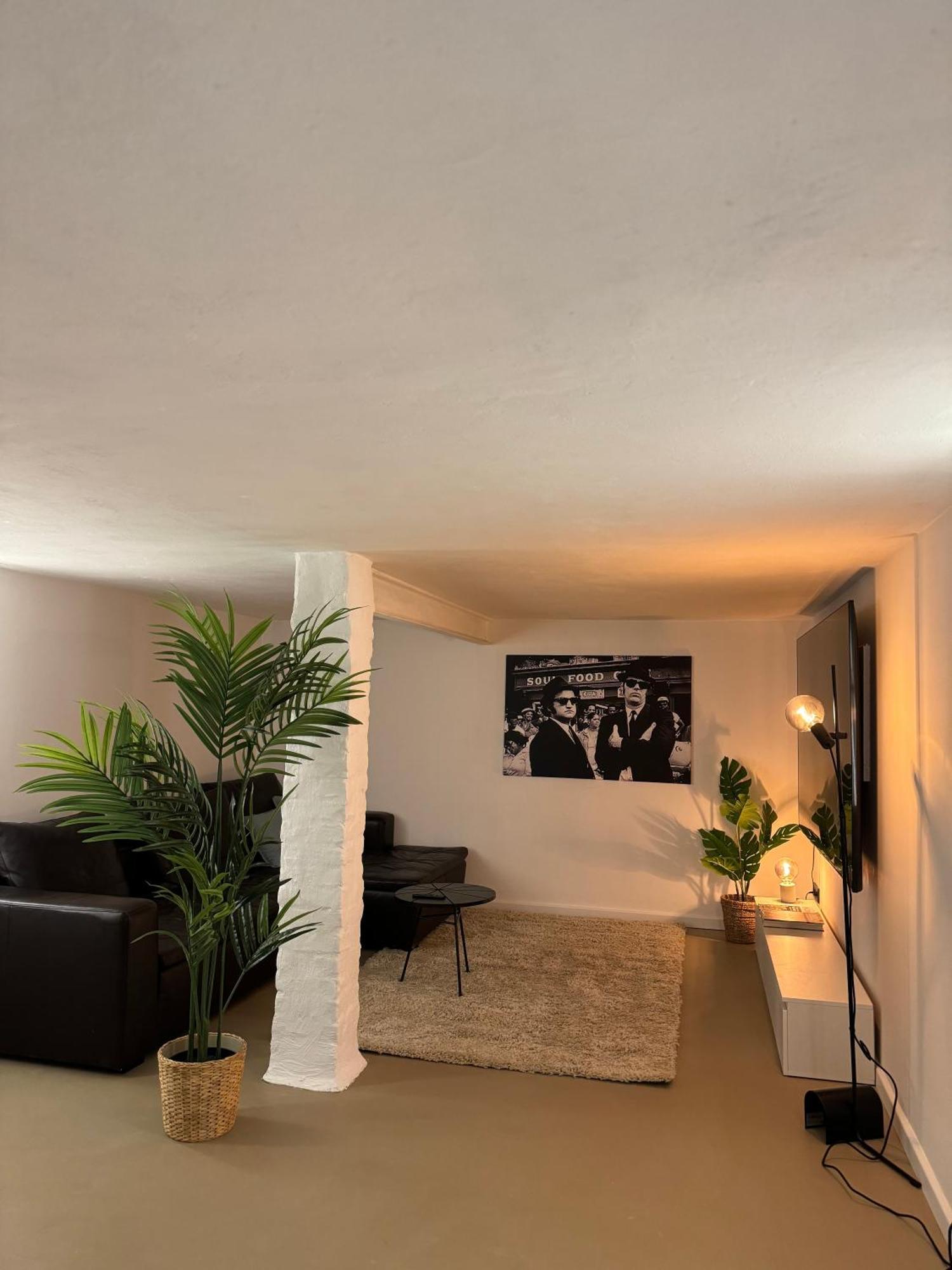Stilvolle Wohnung In Wilmersdorf Berlim Exterior foto